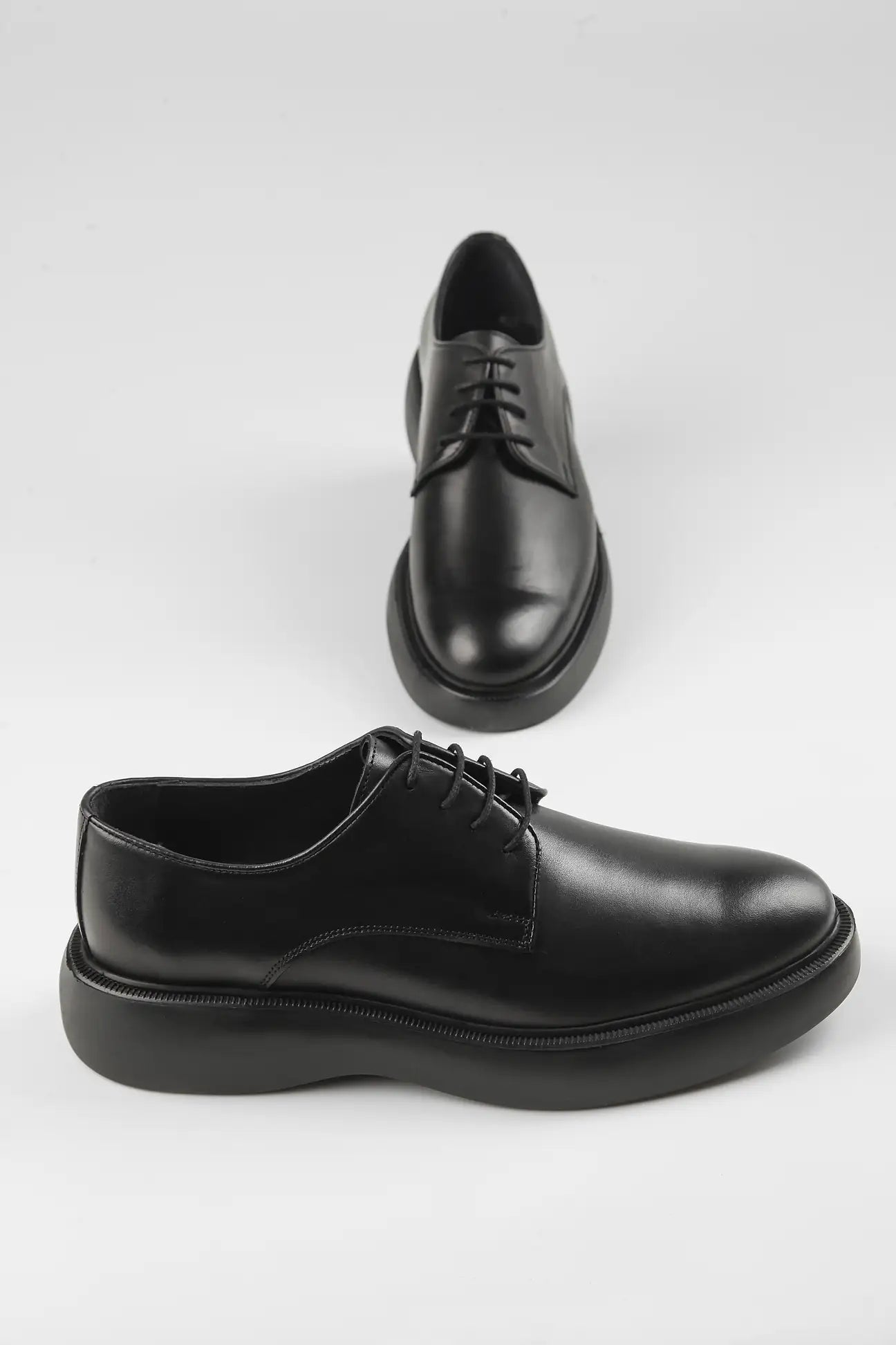 chaussure en cuir tres comfortable (Copy)